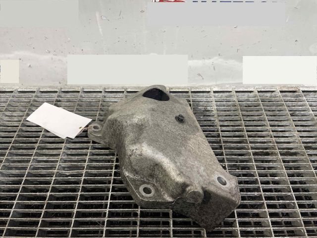 bontott BMW 5 F10 Motor Tartó Bak Bal