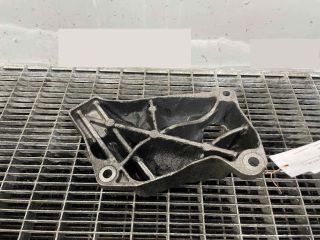 bontott BMW 5 F10 Motor Tartó Bak Bal