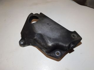 bontott BMW 5 F10 Motor Tartó Bak (Fém)