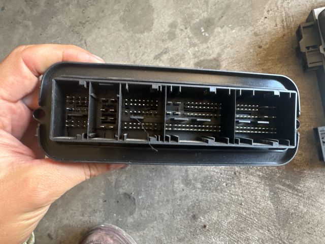 bontott BMW 5 F10 Motorvezérlő