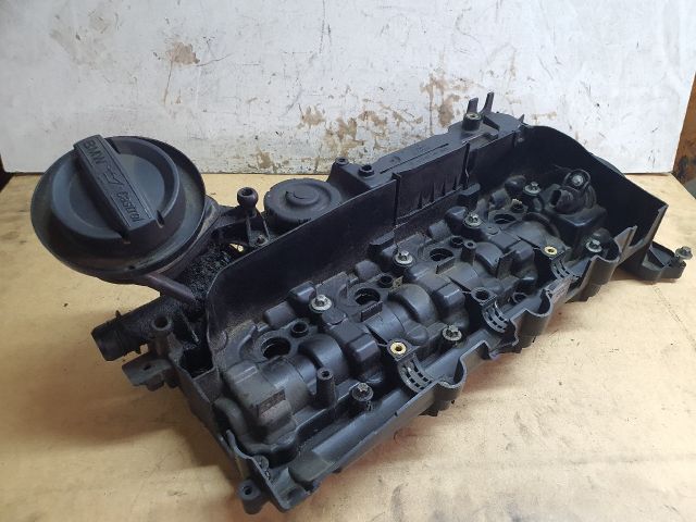 bontott BMW 5 F10 Szelepfedél