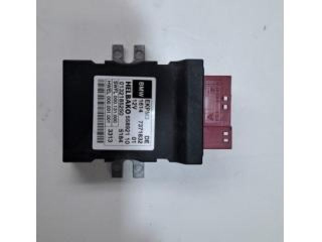 bontott BMW 5 F10 Üzemanyag Szivattyú Relé