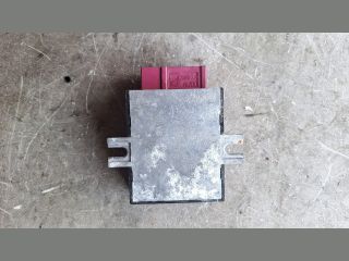 bontott BMW 5 F10 Üzemanyag Szivattyú Relé