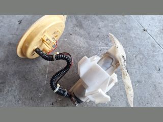 bontott BMW 5 F10 Üzemanyag Szivattyú