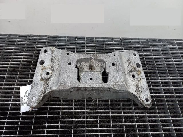 bontott BMW 5 F10 Váltó Tartó Bak (Pozíciófüggetlen)