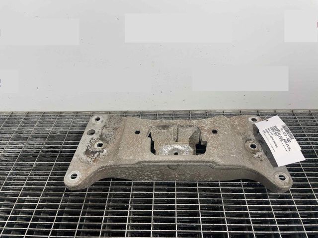 bontott BMW 5 F10 Váltó Tartó Bak (Pozíciófüggetlen)