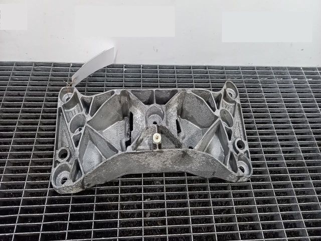 bontott BMW 5 F10 Váltó Tartó Bak (Pozíciófüggetlen)