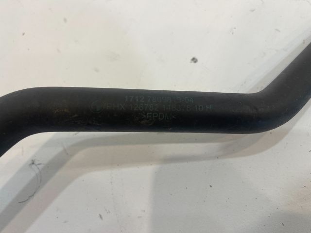 bontott BMW 5 F10 Vízcső