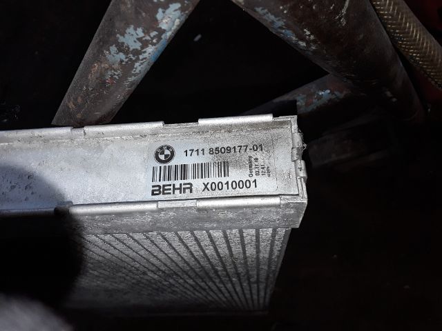 bontott BMW 5 F10 Vízhűtő Radiátor (Klímás)