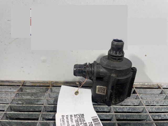 bontott BMW 5 F10 Vízpumpa