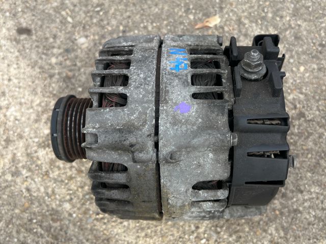 bontott BMW 5 F10 Generátor