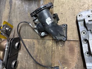 bontott BMW 5 F10 Szívó Cső