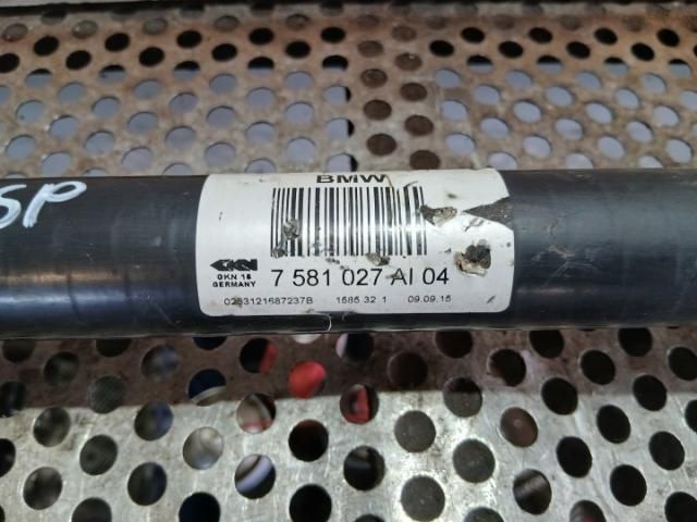 bontott BMW 5 F10 Bal hátsó Féltengely