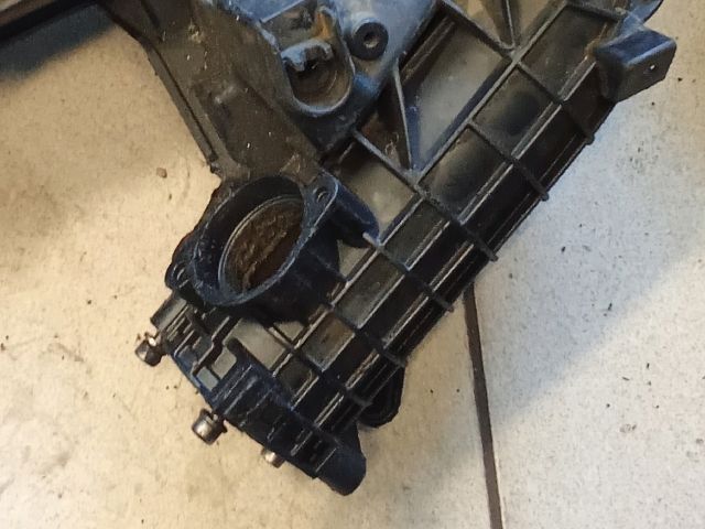 bontott BMW 5 F10 Szívó Cső