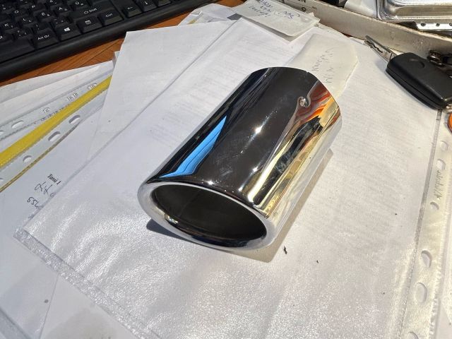 bontott BMW 5 F10 Hátsó Kipufogó Dob