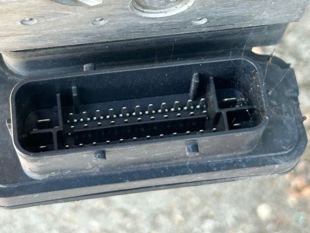 bontott BMW 5 F10 ABS Kocka