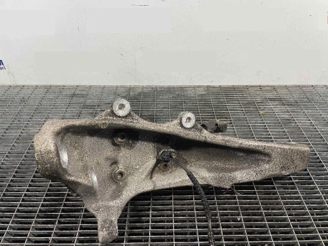 bontott BMW 5 F10 Bal első Csonkállvány