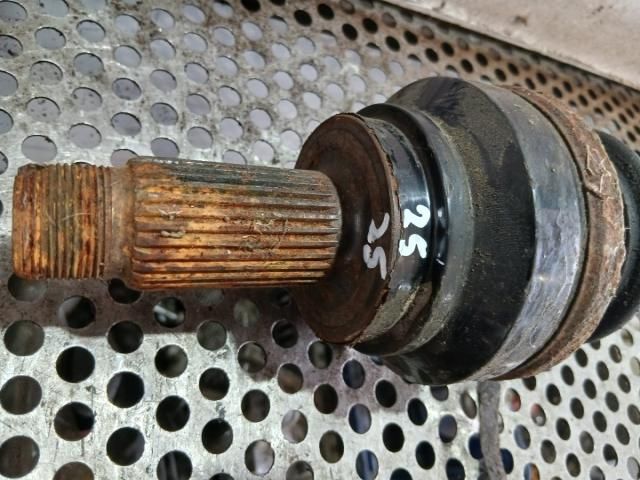 bontott BMW 5 F10 Bal hátsó Féltengely