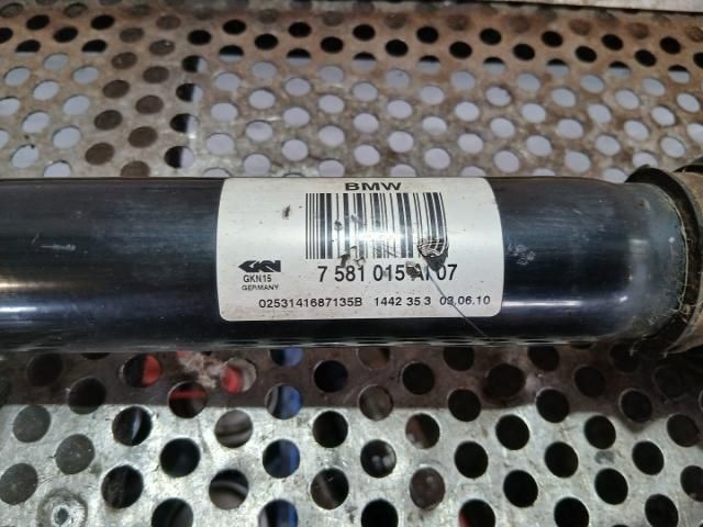 bontott BMW 5 F10 Bal hátsó Féltengely