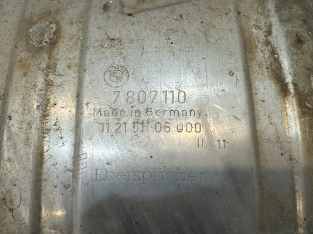 bontott BMW 5 F10 Hátsó Kipufogó Dob