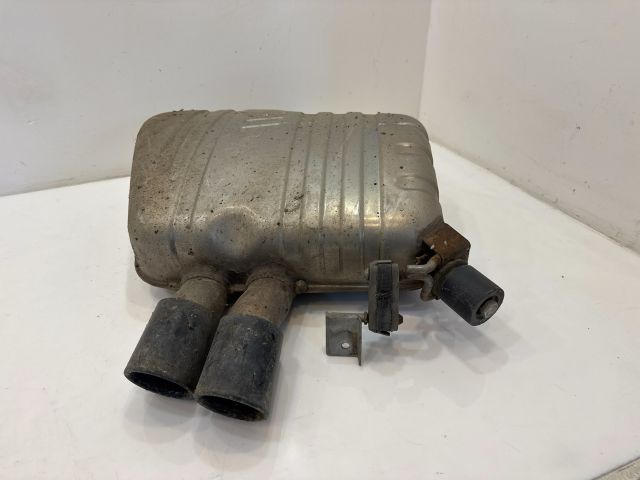 bontott BMW 5 F10 Hátsó Kipufogó Dob