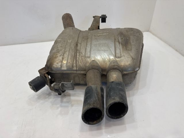 bontott BMW 5 F10 Hátsó Kipufogó Dob