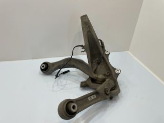 bontott BMW 5 F10 Jobb első Csonkállvány