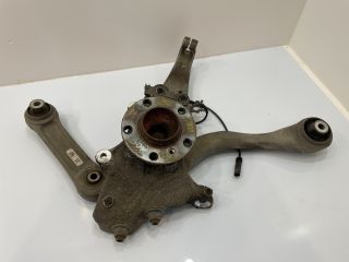 bontott BMW 5 F10 Jobb első Csonkállvány