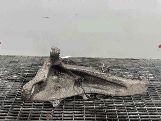 bontott BMW 5 F10 Jobb első Csonkállvány