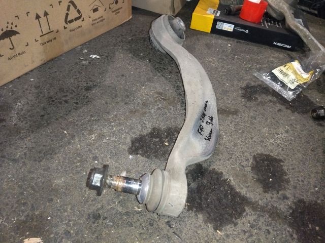 bontott BMW 5 F10 Jobb első Lengőkar