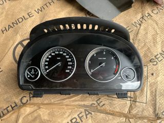 bontott BMW 5 F10 Kilométeróra