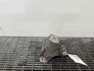 bontott BMW 5 F10 Motor Tartó Bak Jobb