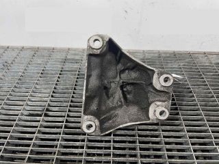 bontott BMW 5 F10 Motor Tartó Bak Jobb