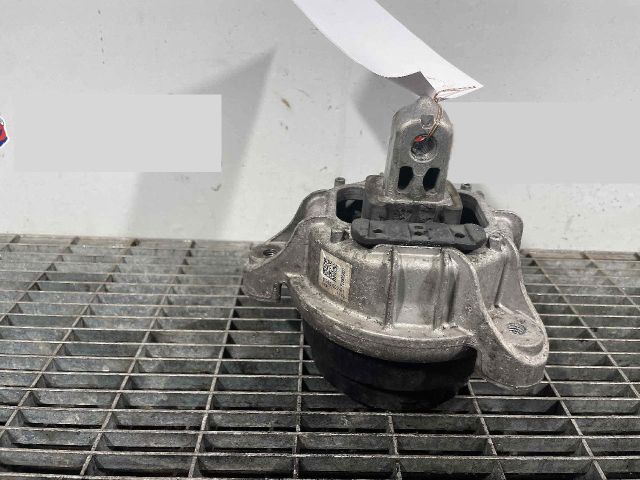 bontott BMW 5 F10 Motor Tartó Bak (Pozíciófüggetlen)