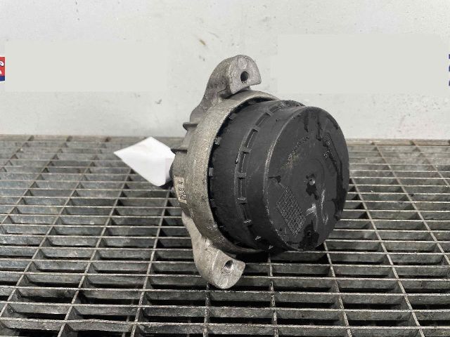 bontott BMW 5 F10 Motor Tartó Bak (Pozíciófüggetlen)