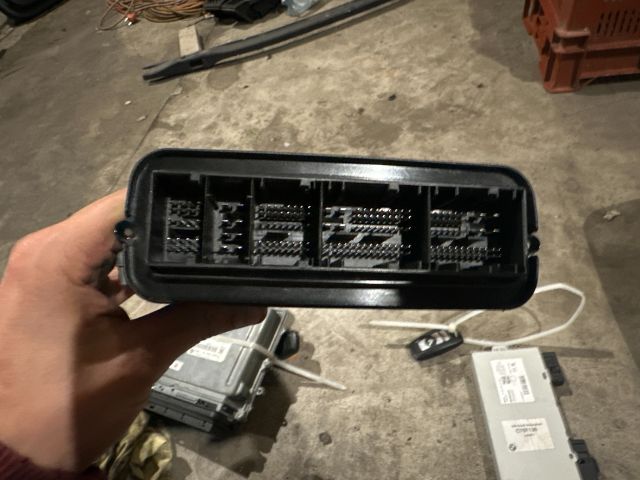 bontott BMW 5 F10 Motorvezérlő