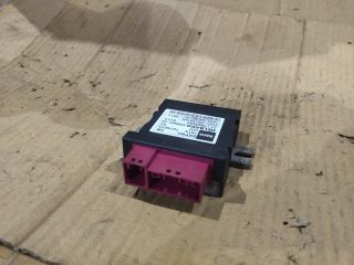 bontott BMW 5 F10 Üzemanyag Szivattyú Relé