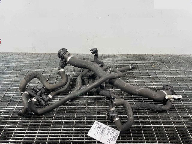 bontott BMW 5 F10 Vízcső