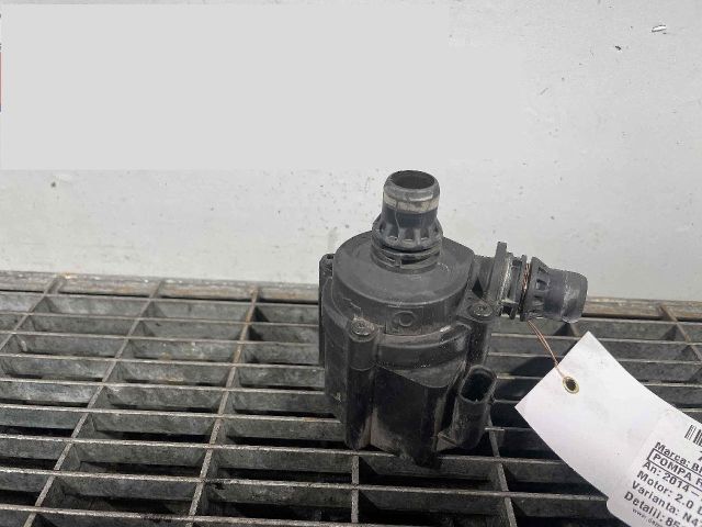 bontott BMW 5 F10 Vízpumpa