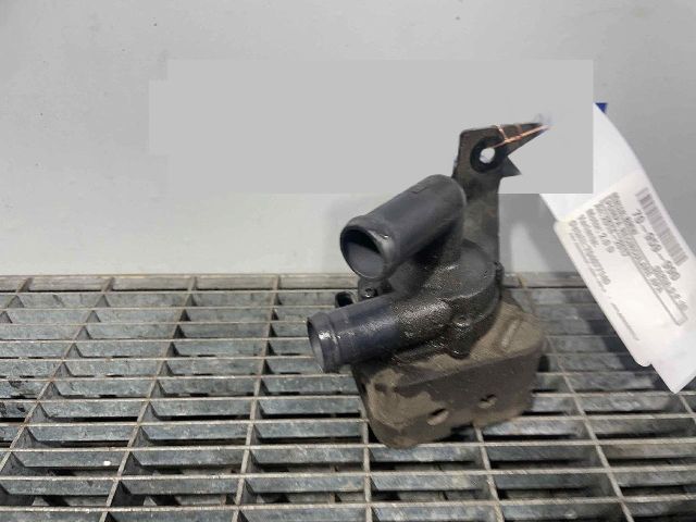 bontott BMW 5 F10 Vízpumpa