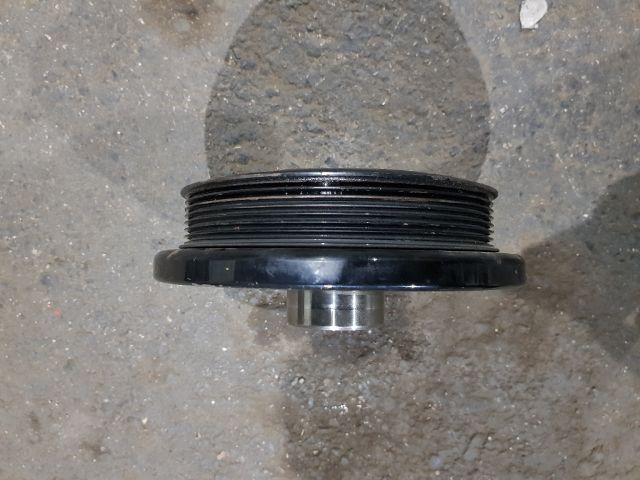 bontott BMW 5 F10 Főtengely Szíjtárcsa