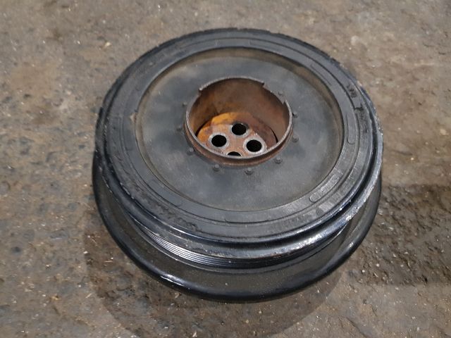 bontott BMW 5 F10 Főtengely Szíjtárcsa