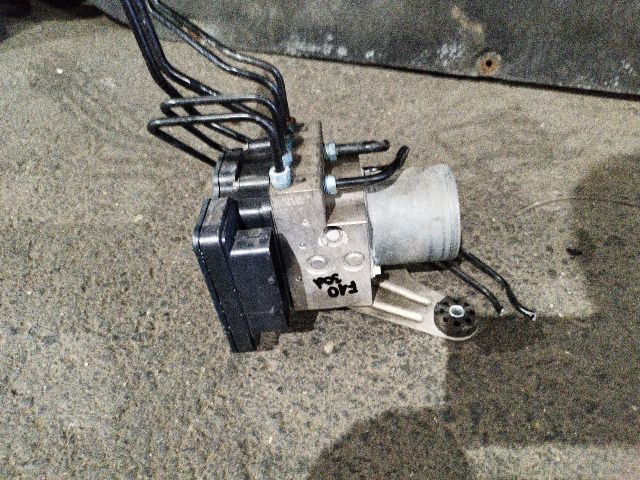 bontott BMW 5 F10 ABS Kocka