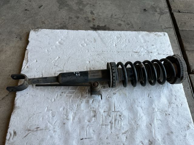 bontott BMW 5 F10 Bal első Lengéscsillapító