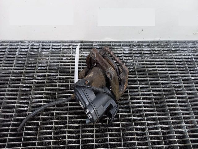 bontott BMW 5 F10 Bal hátsó Féknyereg Munkahengerrel