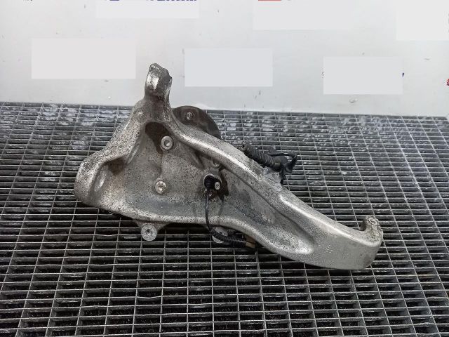 bontott BMW 5 F10 Jobb első Csonkállvány