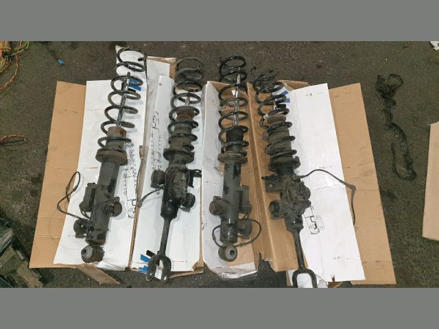 bontott BMW 5 F10 Jobb első Gólyaláb (Lengécsillapító, Rugó)