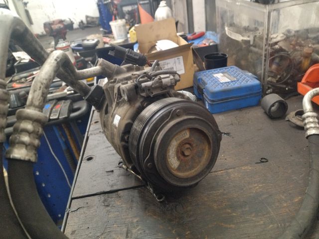 bontott BMW 5 F10 Klímakompresszor