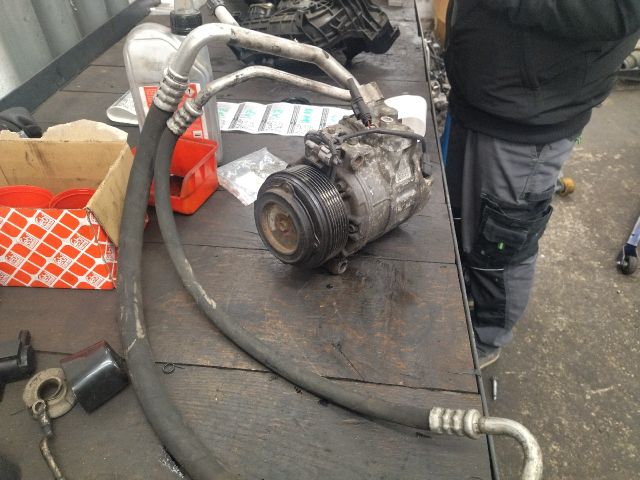 bontott BMW 5 F10 Klímakompresszor