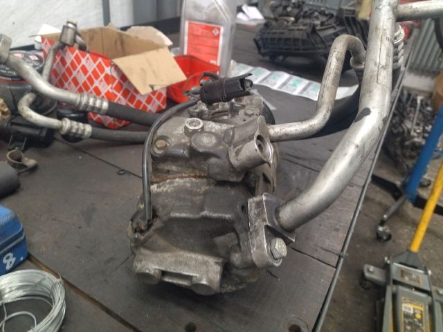 bontott BMW 5 F10 Klímakompresszor